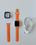 Apple Watch Series 8 GPS 45mm Guld Aluminium OrangeSportband