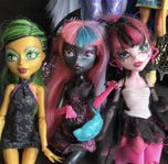 MONSTER HIGH DOCKOR