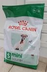 Royal canin hundmat oöppnad