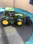 John Deere traktor och Plan Toys gåvagn