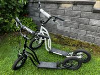 Riktigt fina Stiga Air Scooter / kickbike / sparkcykel