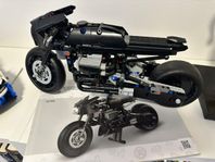 LEGO Technic 42155 - Batman Batcycle