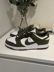 Nike dunk, olive green. Stl 44,5