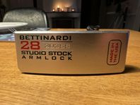 Bettinardi 28 Studio stock Armlock