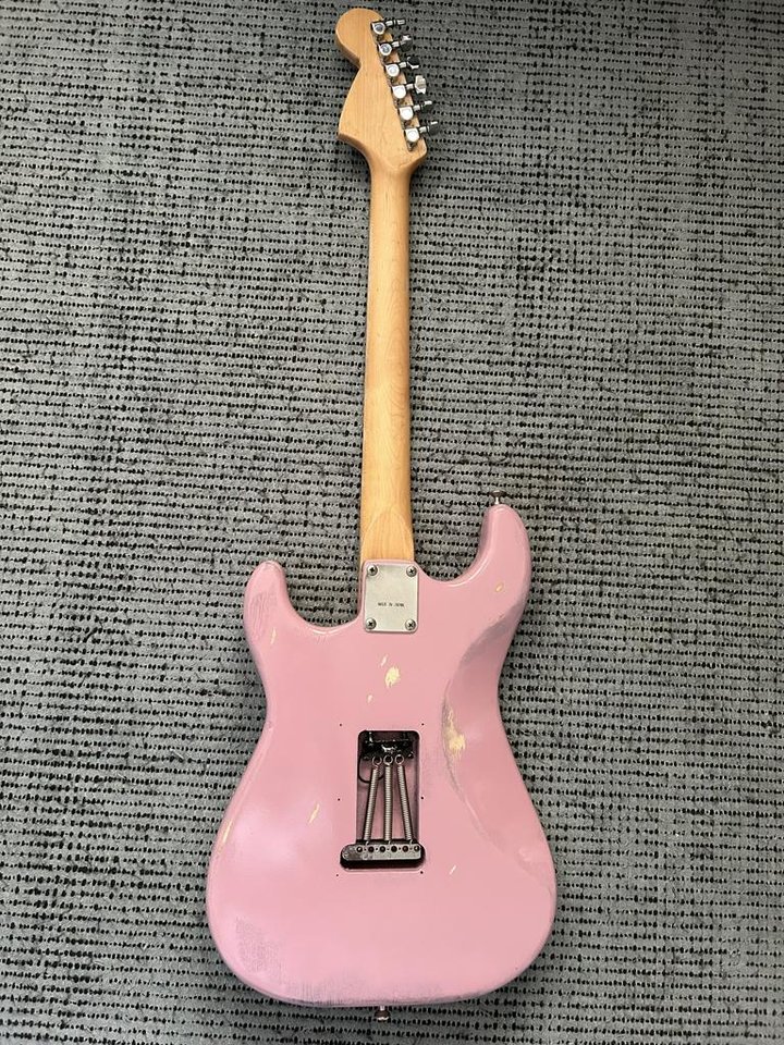 Stratocaster MIJ, Fender USA ...
