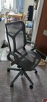 Herman Miller Cosm mid