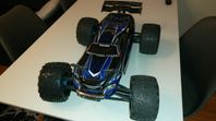 TRAXXAS E - REVO BRUSHLESS EDITION  1/8