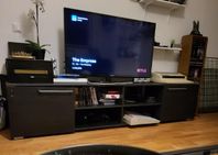 TV-bänk 220cm bortskänkes mot upphämtning 