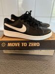 Nike sneakers dam strl 40