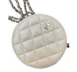 Chanel 19S iridescent beige väska clutch rund handväska 