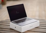 MacBook Air 13” 2020 M1 (8GB RAM, 256GB SSD)