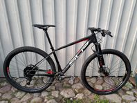 MTB: Superior Team 29 Issue