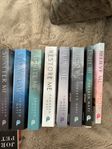 Shatter Me serie bok 1-7 samt 9. 