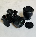 Panasonic Lumix S5 med kitobjektiv och 50mm