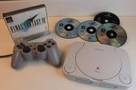 Playstation 1 Psone, Servad - Final fantasy 7 och kablar.