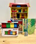 Micki leksakspaket (garage och stort Pippi-hus med figurer)
