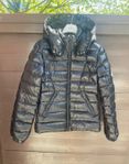 Moncler Bady Fur jacket i storlek 14 Y (164 cm