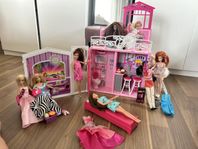 Barbie med hus, bil och tillbehör