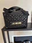 Love Moschino