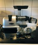 Slowjuicer- Omega juicer J8227S