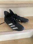 Fotbollskor Adidas strlk 38