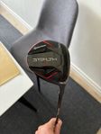 Taylormade stealth 2 med Ett Fujikura Ventus black 7x 