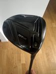 Mitzuno ST-X Driver med LA tour axs skaft