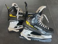 Skridskor Bauer Supreme Elite och Bauer Vapor X3.7