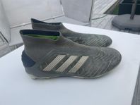 Fotbollssko Adidas Predator