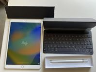 iPad Pro 9,7 tum 128 GB + Smart Keyboard Folio och Pencil