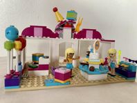 Lego Friends Heartlakes partybutik 41132