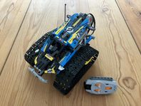 Remote-Controlled Stunt Racer, LEGO Technic