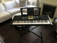 Yamaha Elpiano med stativ