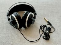 AKG K271 MKII, SLUTEN OVER-EAR HÖRLUR