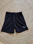 Puma shorts (strl 152) i NYSKICK 