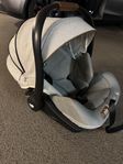 Joie i-Level Babyskydd inklusive bas (Isofix)