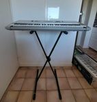 Set Yamaha YPT340 Portable Keyboard, Dixon Keyboard Stand