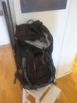 Hiking ryggsäck 65 liter + regnskydd (nypris 700kr)