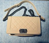 CHANEL BOY bag beige skinn