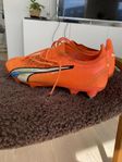 PUMA Ultra Ultimate Fotbollsskor Storlek 44- Orange/Vit/Blå