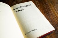 Svensk-Engelsk Ordbok – Esselte