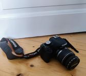 Canon EOS 500D med två objektiv