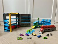 Micromachines garage, biltvätt, trailer och bilar 