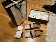 Gucci Doubble g pearl loafers