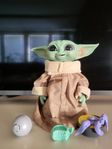 Interaktiv baby Yoda 