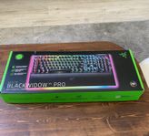 Razer Black Widow V4 Pro (nyskick)