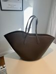 Little Liffner open tulip tote