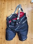 Hockeybyxor Jr XL CCM Hockey byxor Svarta