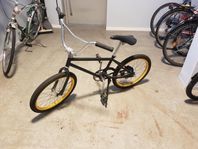 Restaurerad 80/90-tals BMX