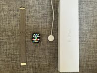 Apple Watch 8 GPS+Cellular 45mm rostfritt stål milan loop